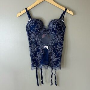 Vintage Victoria’s Secret Lace‎ Corset w Garter Straps Bustier Size 34B NWT